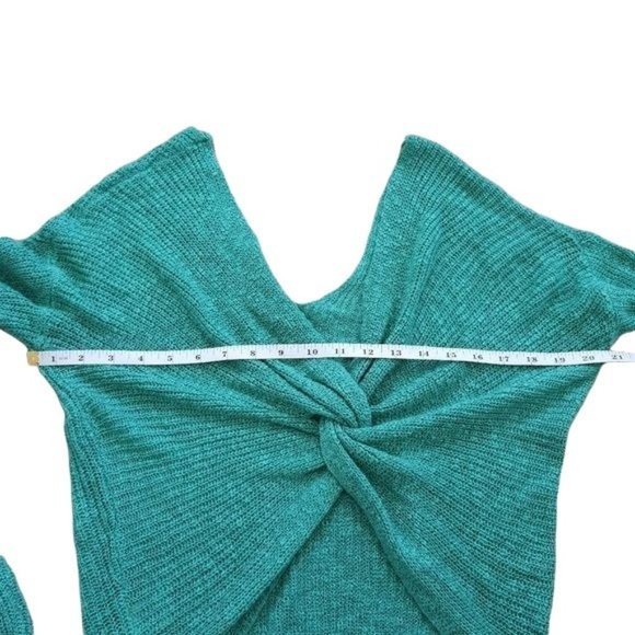 Moon & Madison Green Off The Shoulder Twist Front Sweater - Picture 7 of 10